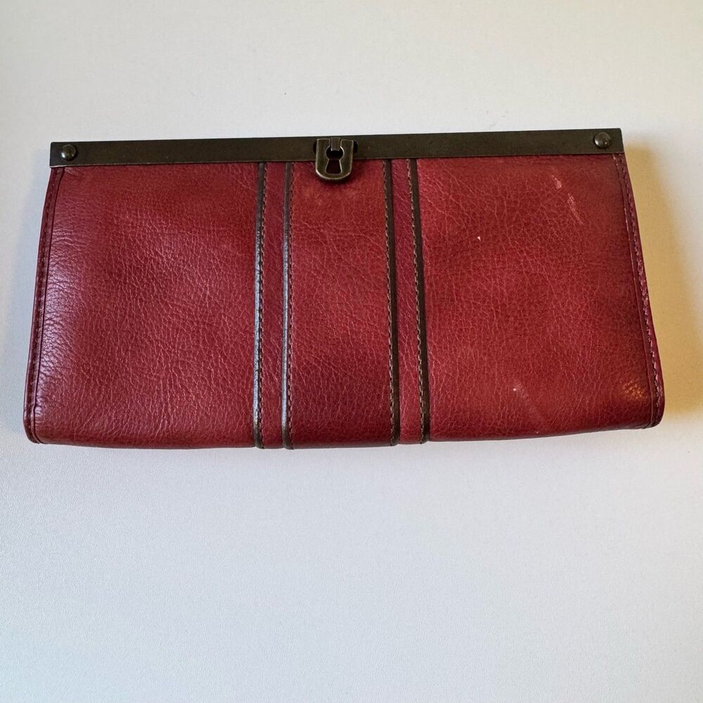Fossil Kayla Red Leather Frame Clutch Wallet Organizer Keyhole Hardware
